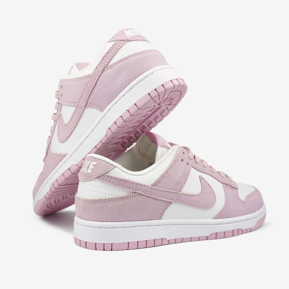 Nike SB Dunk Low Pink Corduroy 0394 фото