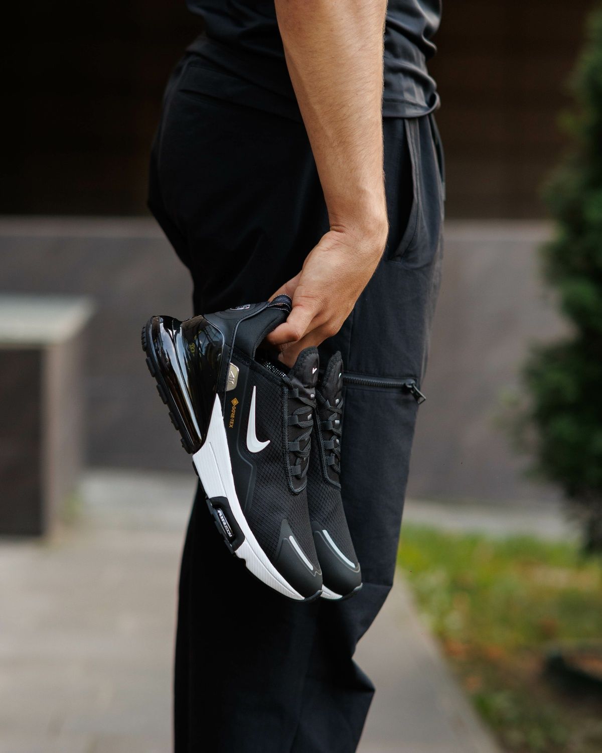 Кросівки Nike Air Max 270 Gore-Tex Black White NK392 фото