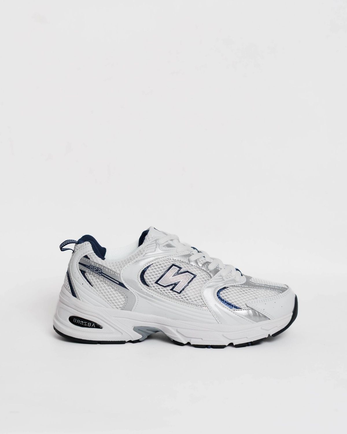 Кросівки New Balance 530 White Blue NB060 фото Кросівки New Balance 530 White Blue NB060 фото