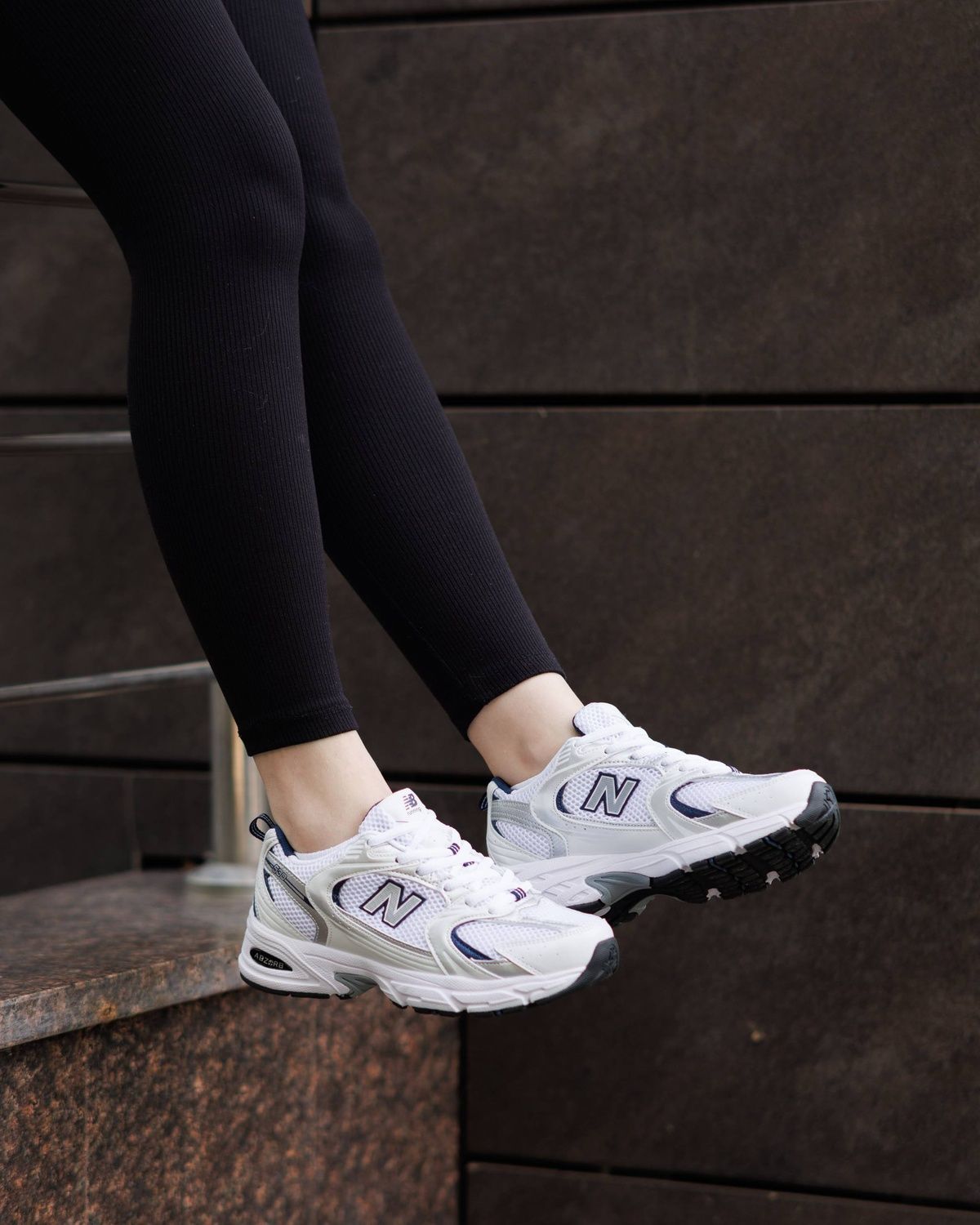 Кросівки New Balance 530 White Blue NB060 фото Кросівки New Balance 530 White Blue NB060 фото