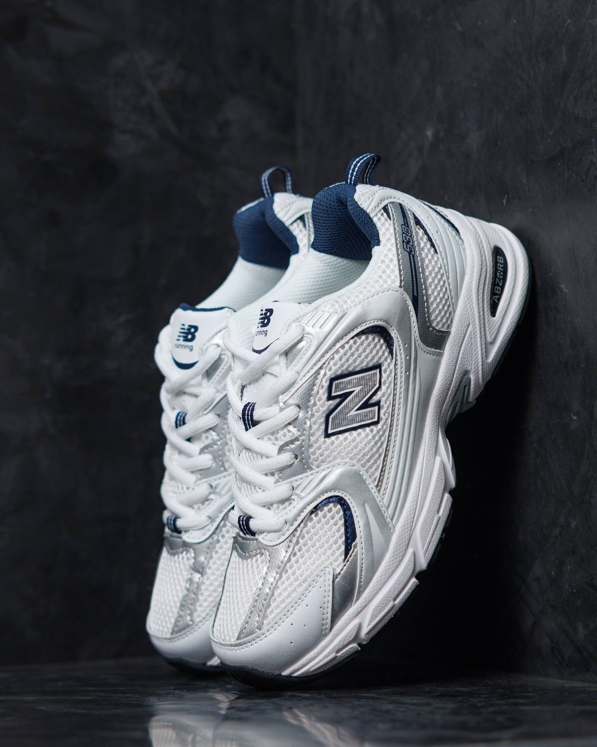 Кросівки New Balance 530 White Blue NB060 фото Кросівки New Balance 530 White Blue NB060 фото