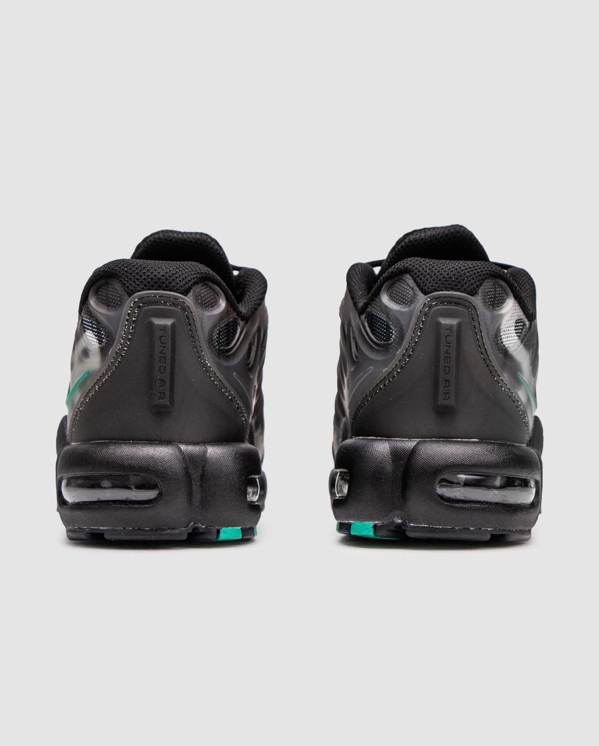 Nike Air Max TN x Supreme Black Galactic Jade C-01182 фото