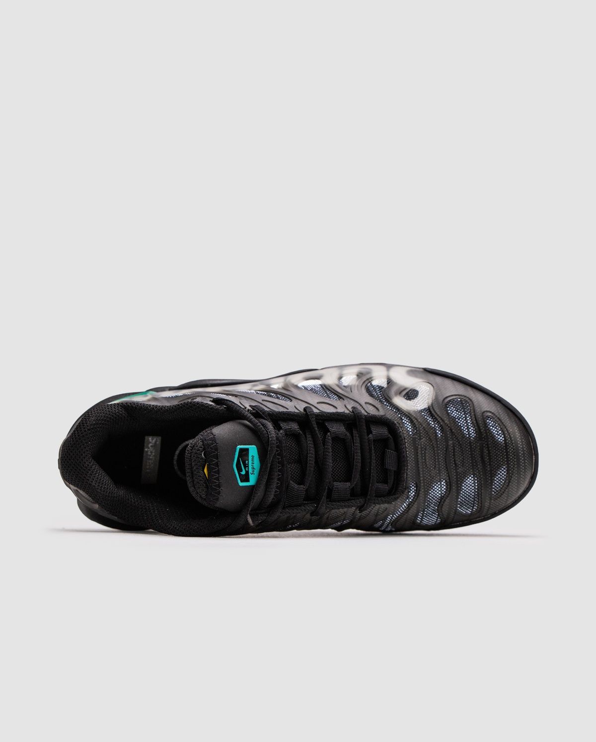 Nike Air Max TN x Supreme Black Galactic Jade C-01182 фото