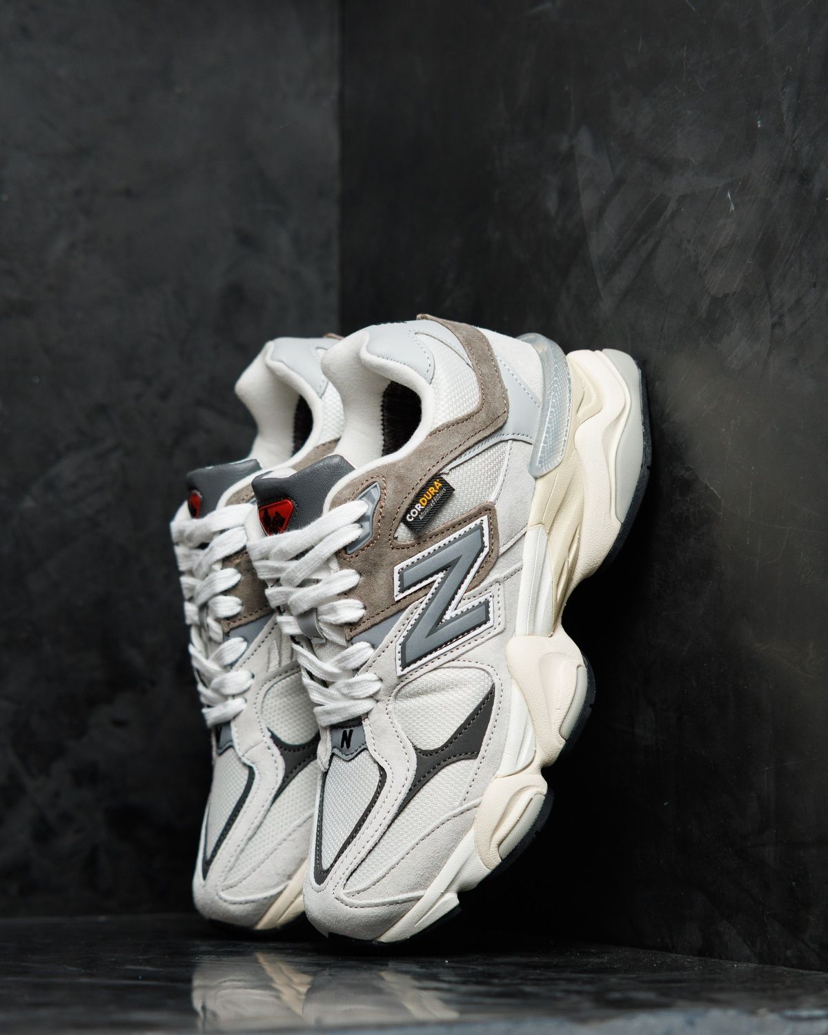Кросівки New Balance 9060 Grey Silver Cordura NB182 фото