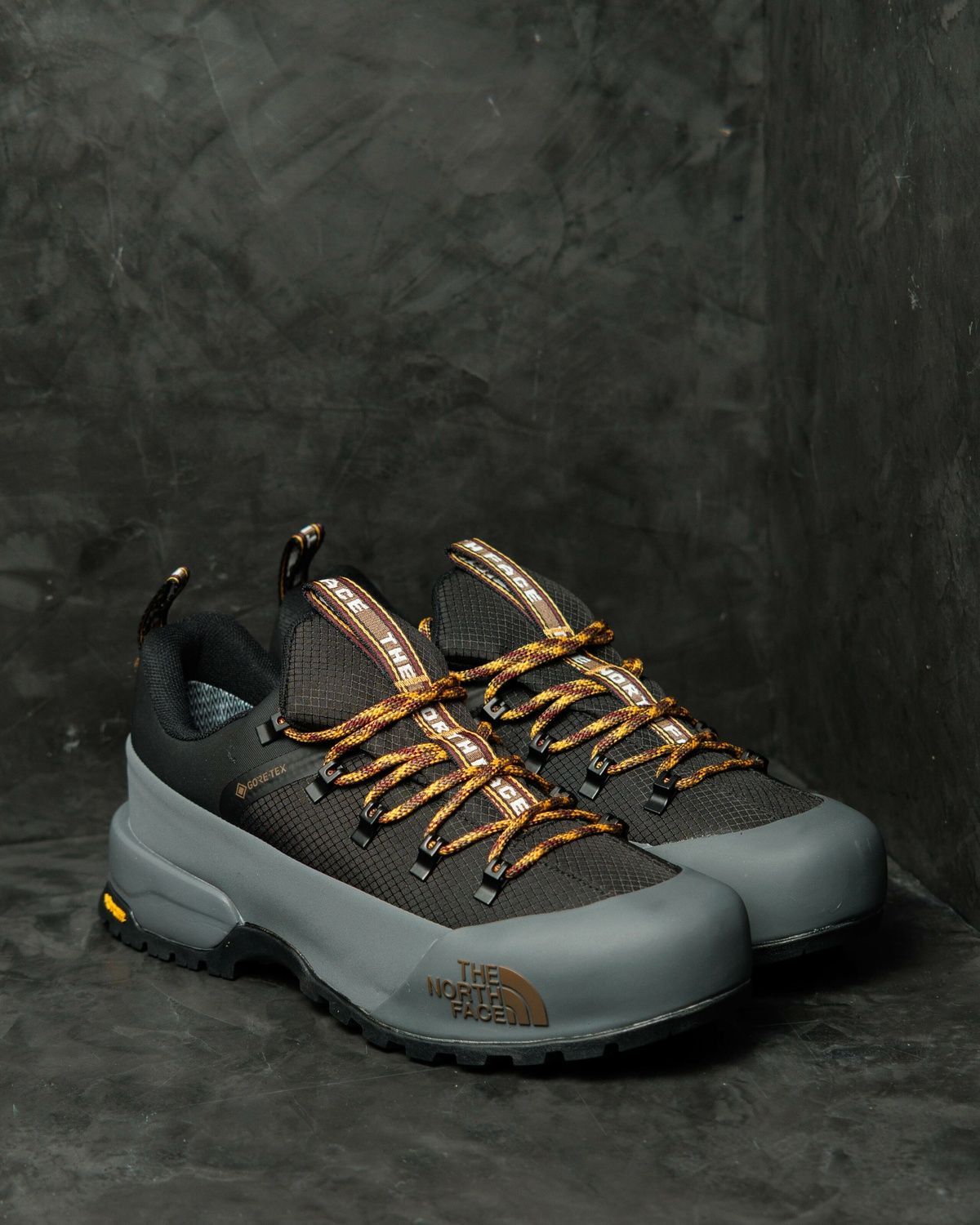 Кросівки The North Face Glenclyffe Low Gore-Tex Black Asphalt Grey TN007 фото