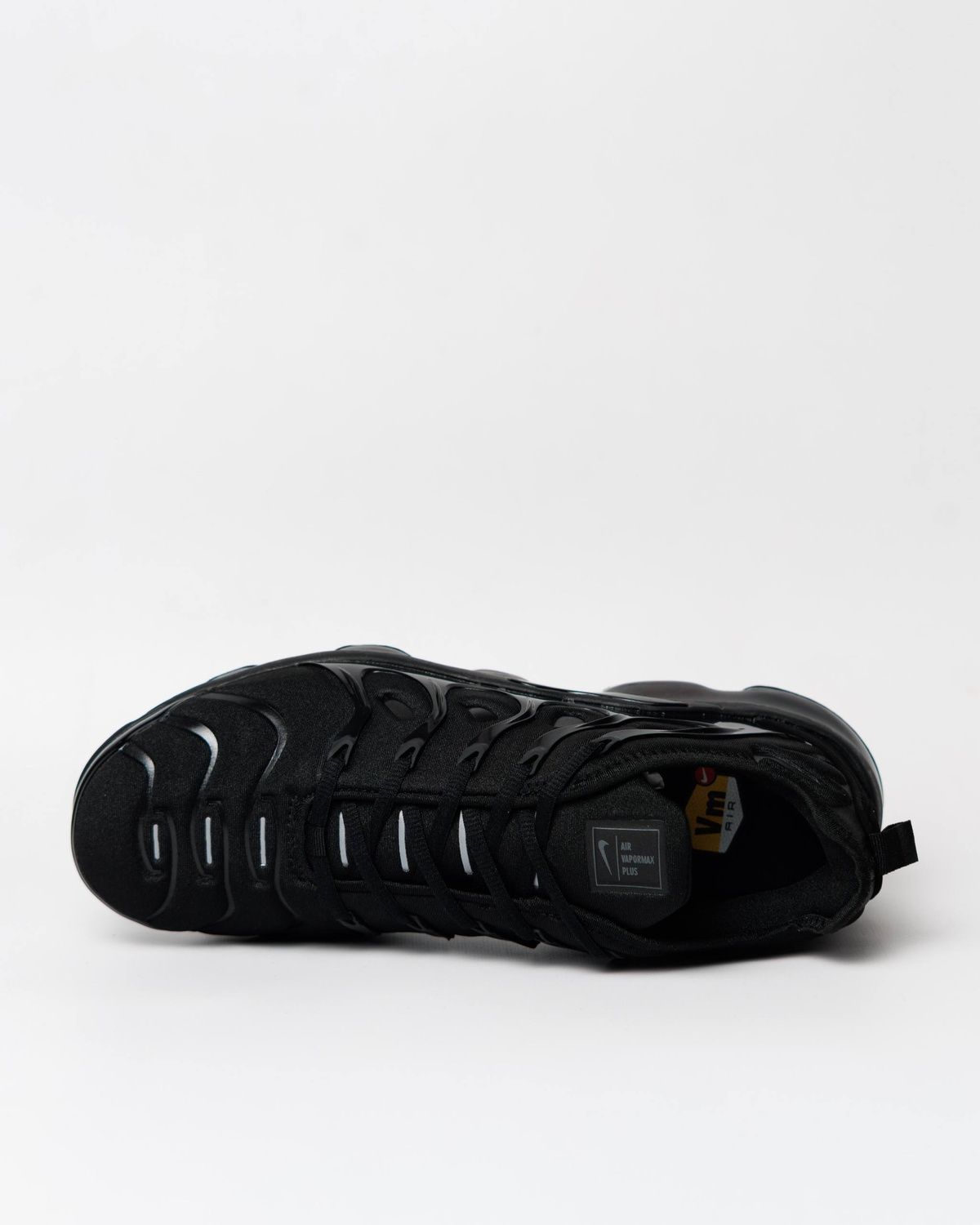 Кросівки Nike Air VaporMax Plus Black NK098 фото