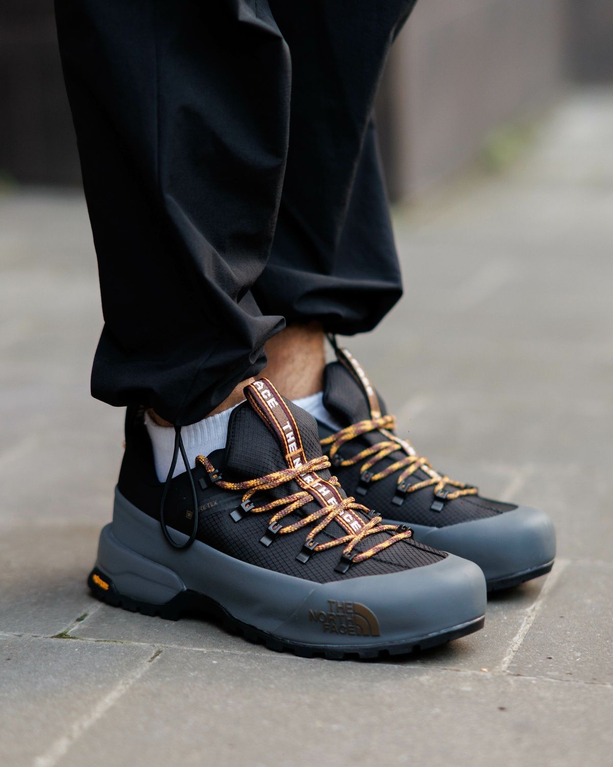 Кросівки The North Face Glenclyffe Low Gore-Tex Black Asphalt Grey TN007 фото