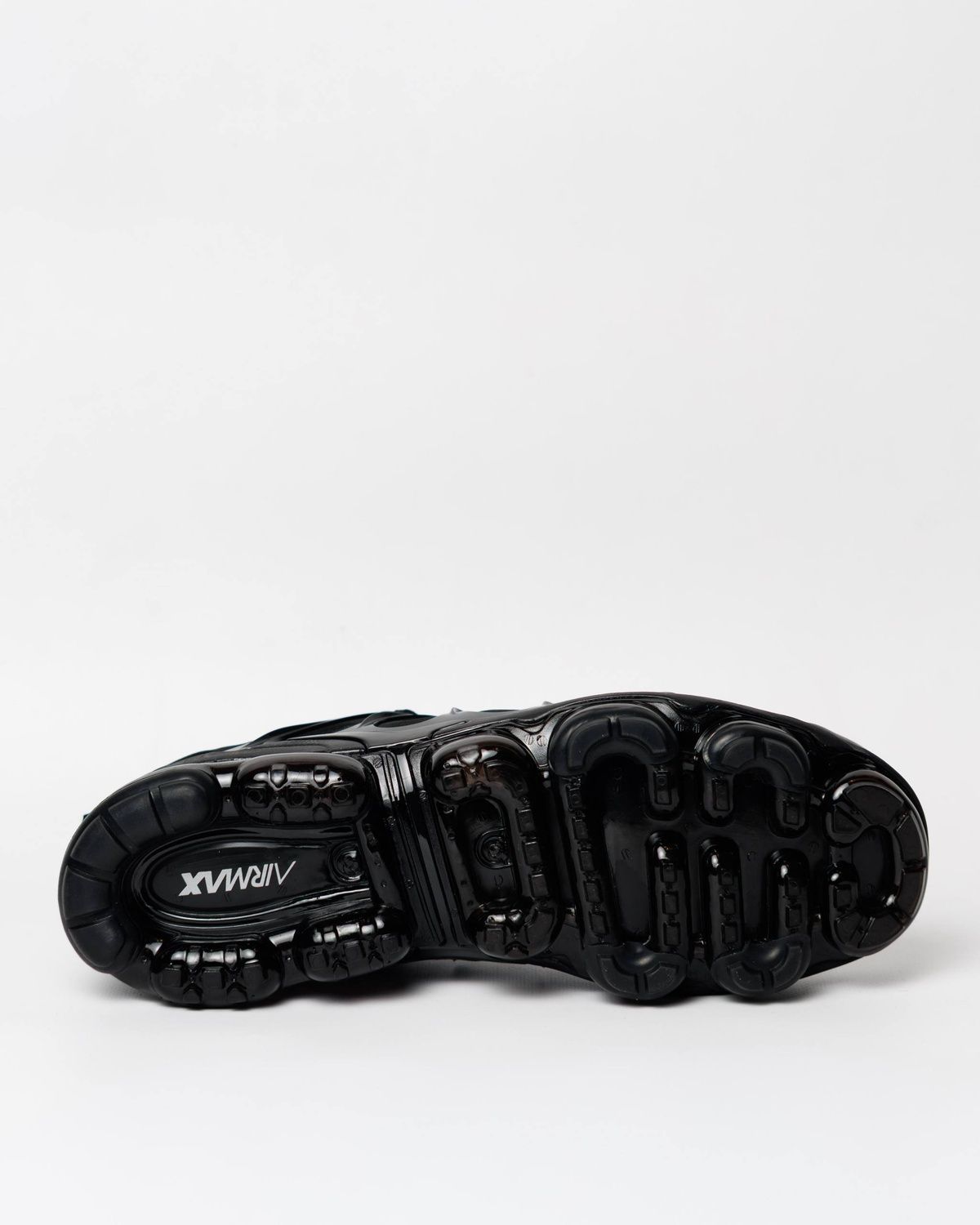 Кросівки Nike Air VaporMax Plus Black NK098 фото