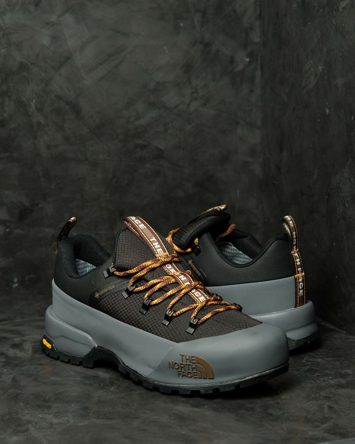 Кросівки The North Face Glenclyffe Low Gore-Tex Black Asphalt Grey TN007 фото
