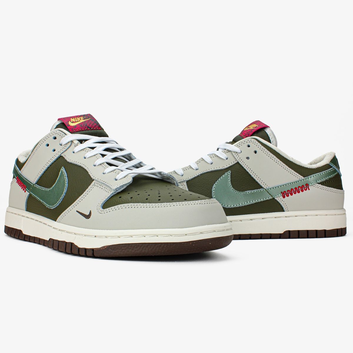 Кросівки Nike Dunk Low Retro Year of the Snake B32 фото