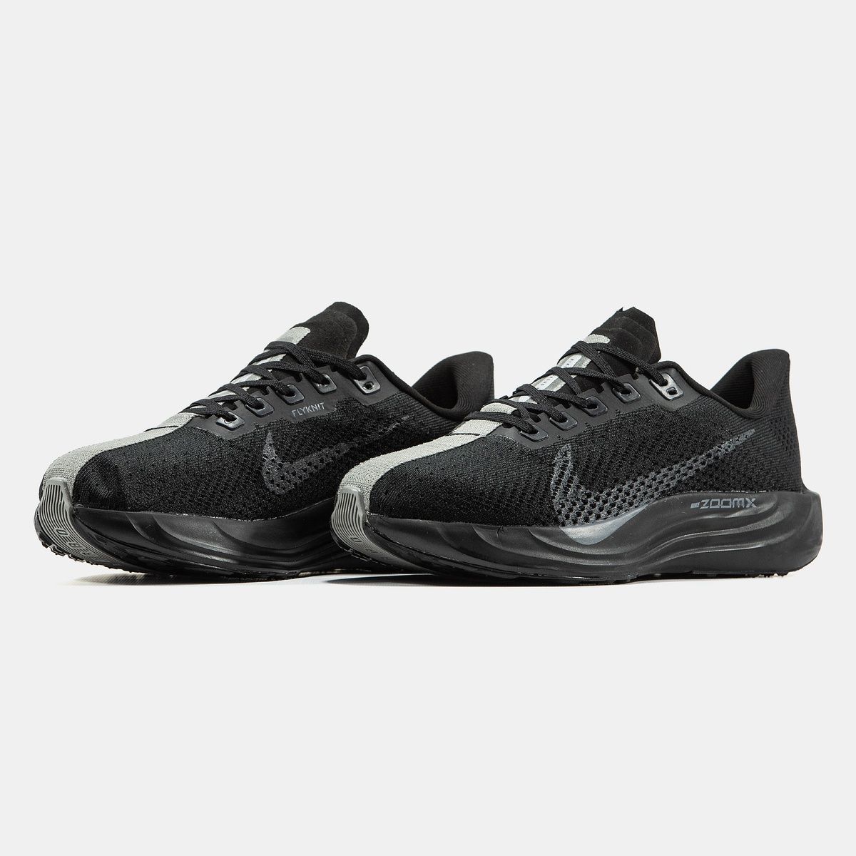 Кросівки Nike Vomero Premium 3024 фото