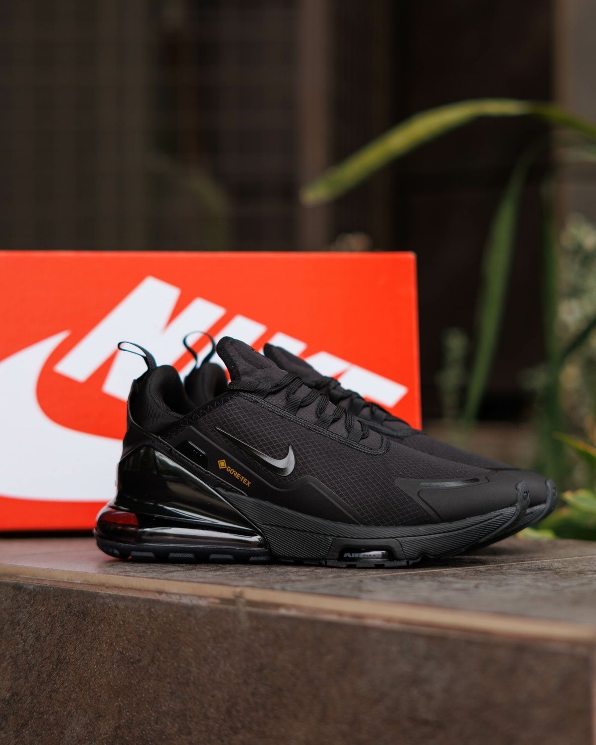 Кросівки Nike Air Max 270 Gore-Tex Triple Black NK393 фото