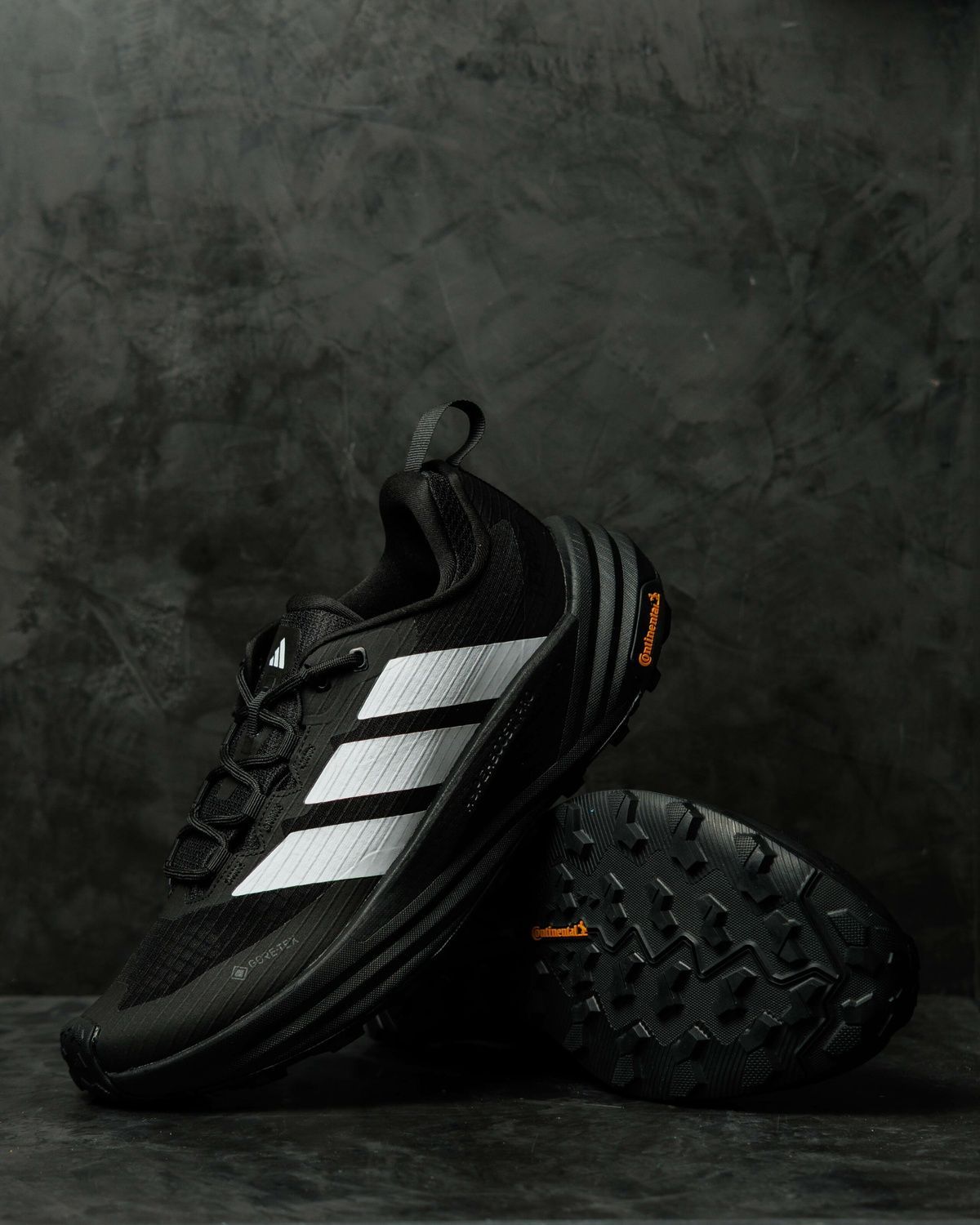 Кросівки Adidas Terrex Freehiker 3 Low Gore-Tex Black White AD123 фото