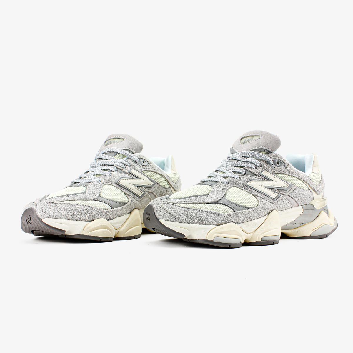 Кросівки New Balance 9060 Quartz "Grey Team Cream" 0220 фото Кросівки New Balance 9060 Quartz "Grey Team Cream" 0220 фото