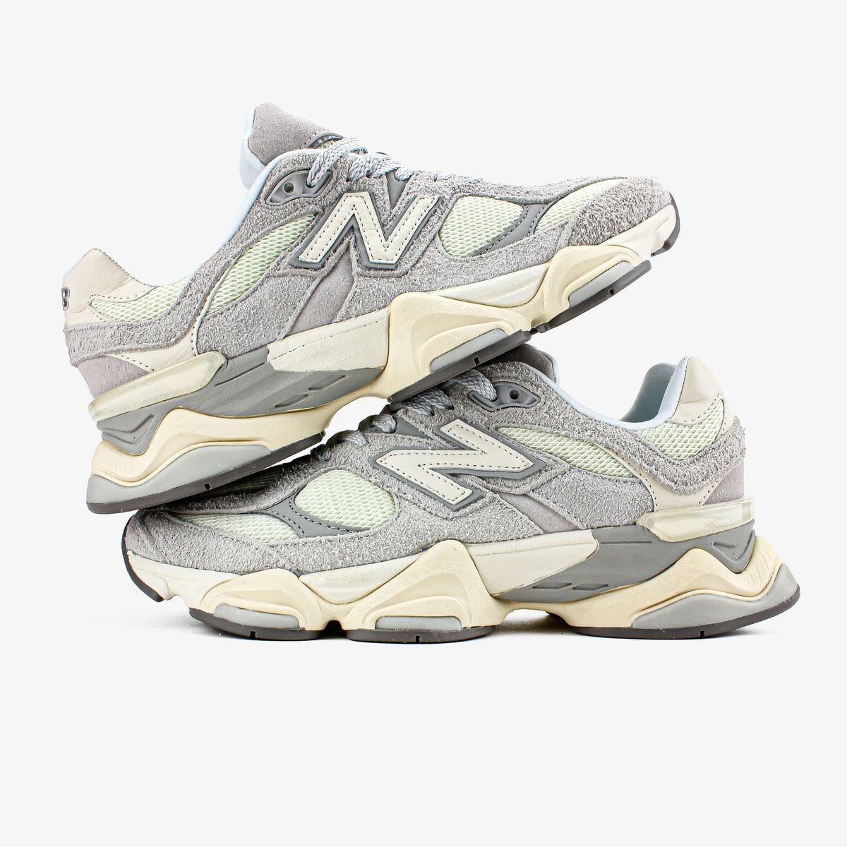 Кросівки New Balance 9060 Quartz "Grey Team Cream" 0220 фото Кросівки New Balance 9060 Quartz "Grey Team Cream" 0220 фото