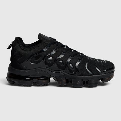 Кросівки Nike Air VaporMax Plus Black NK098 фото