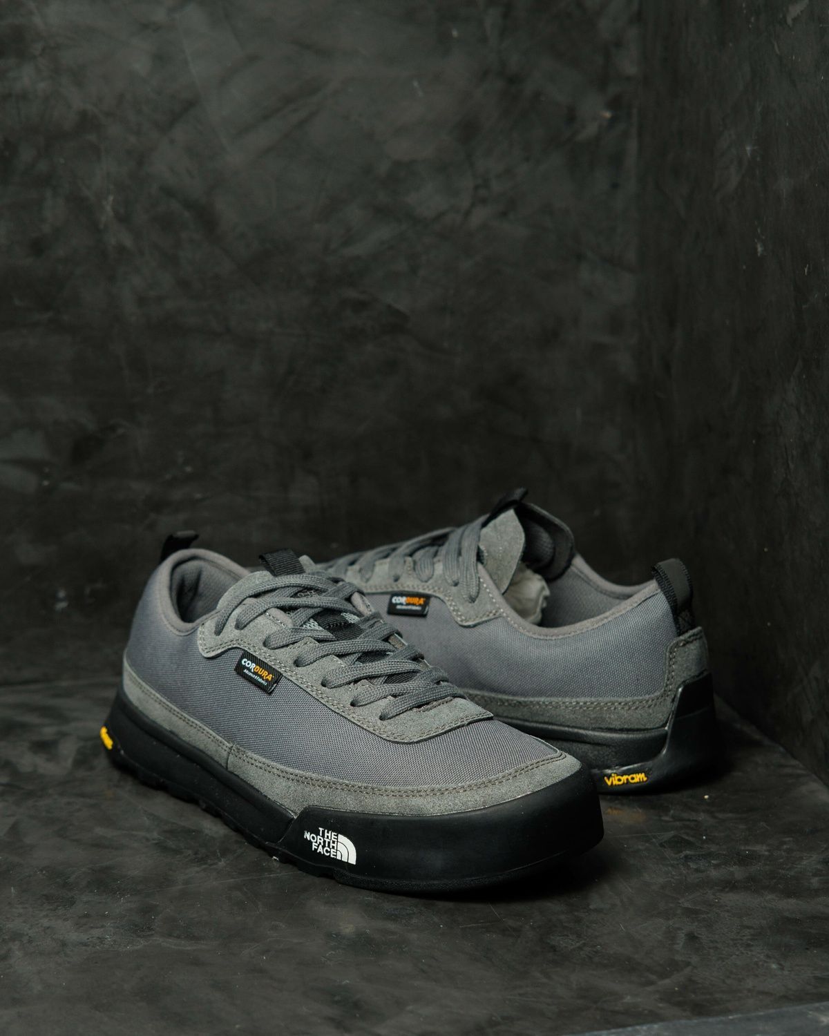 Кросівки The North Face Clyffe Trainers Grey TN005 фото