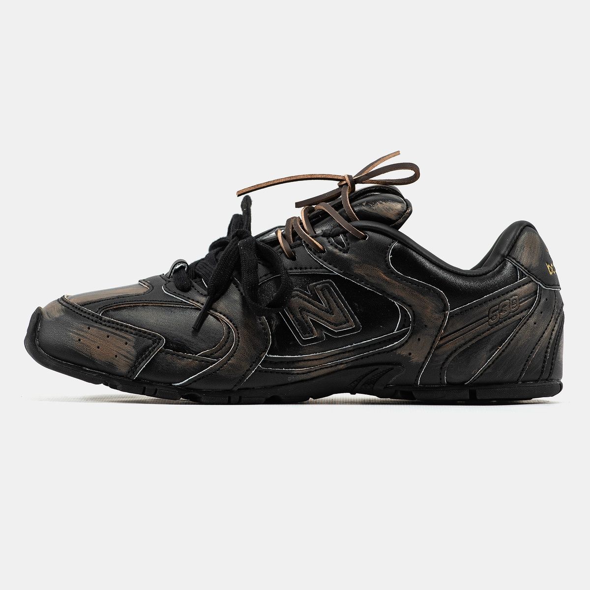 Кросівки New Balance 530 x Miu Miu 3008 фото Кросівки New Balance 530 x Miu Miu 3008 фото