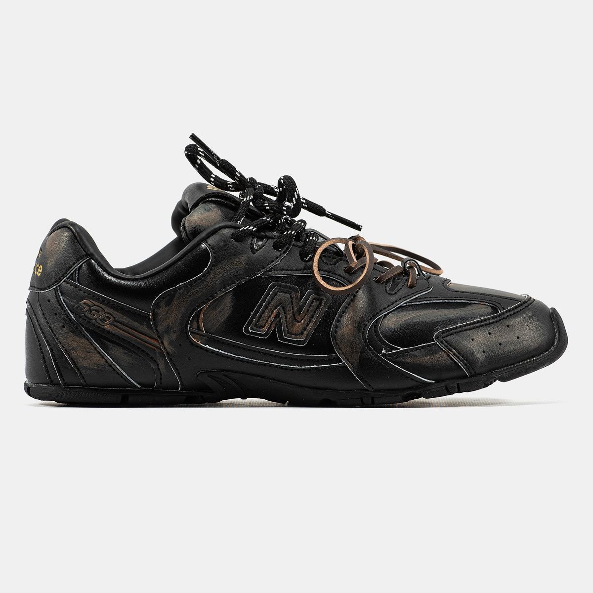 Кросівки New Balance 530 x Miu Miu 3008 фото Кросівки New Balance 530 x Miu Miu 3008 фото