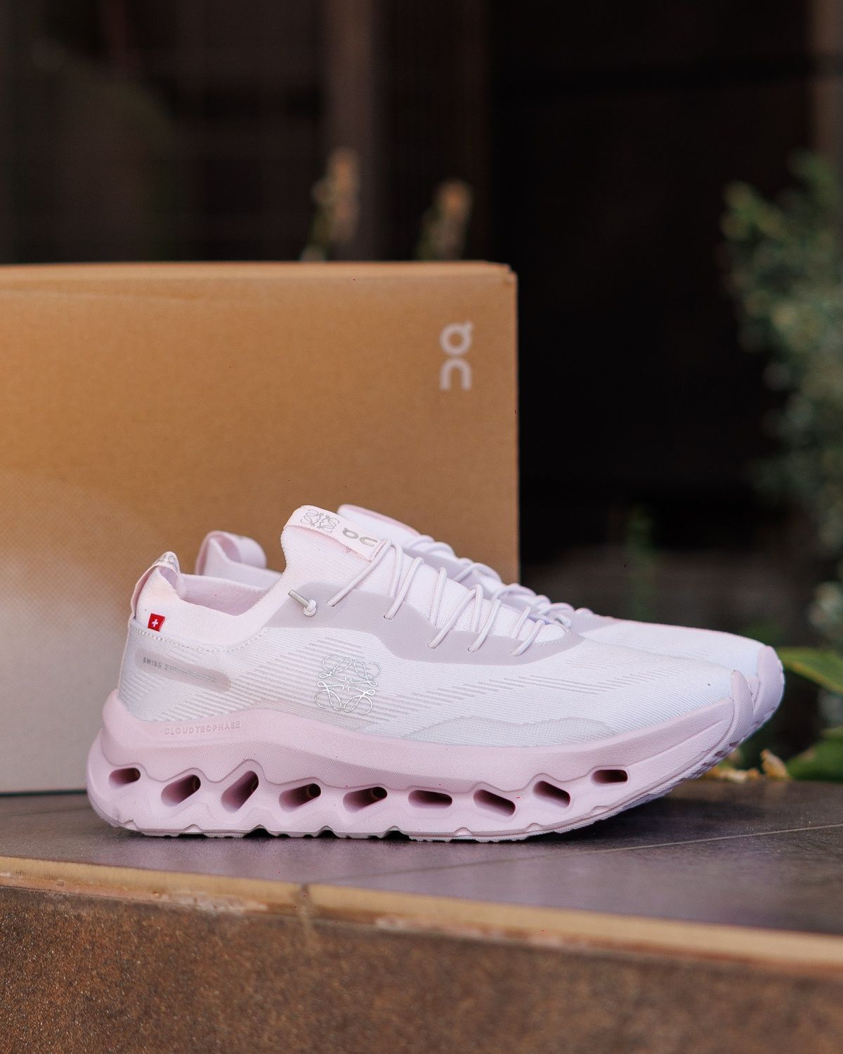 Кросівки Loewe x On Running Cloudtilt Pale Pink ON001 фото