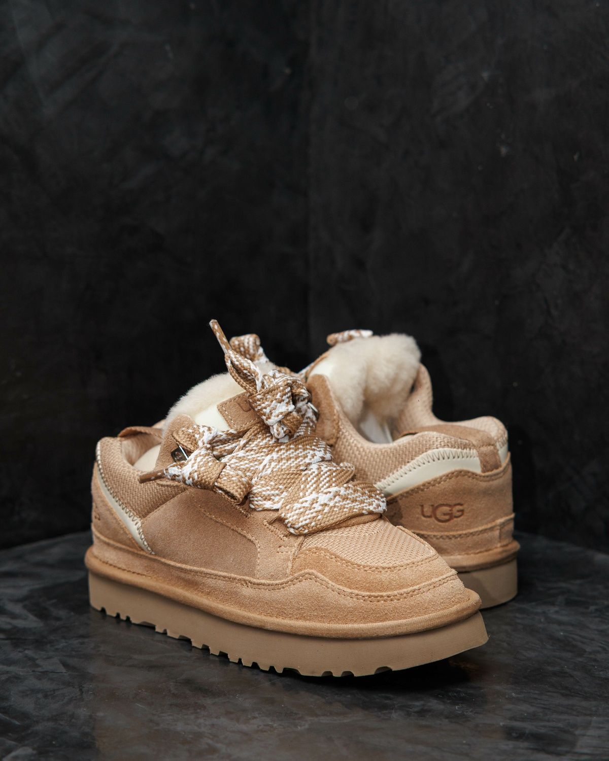 UGG Lowmel Sneaker Beige UG011 фото