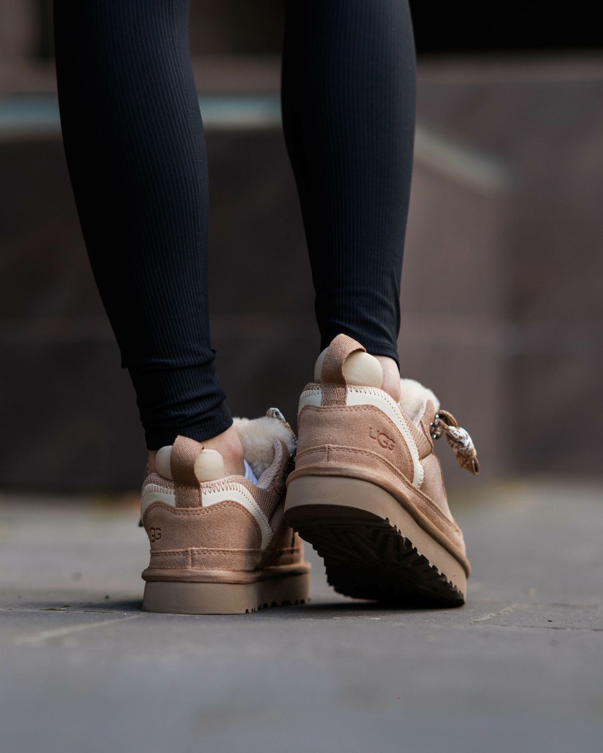UGG Lowmel Sneaker Beige UG011 фото