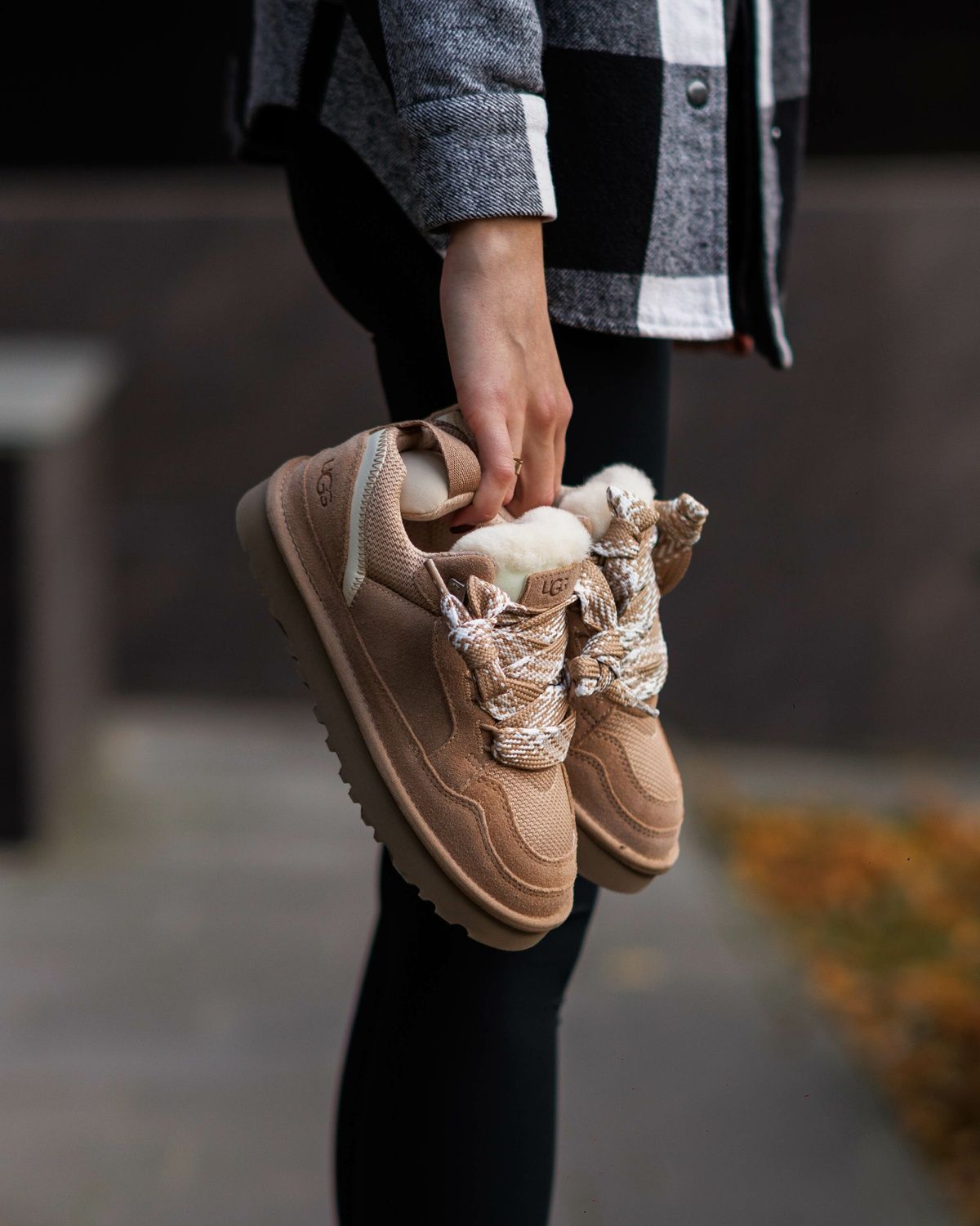 UGG Lowmel Sneaker Beige UG011 фото