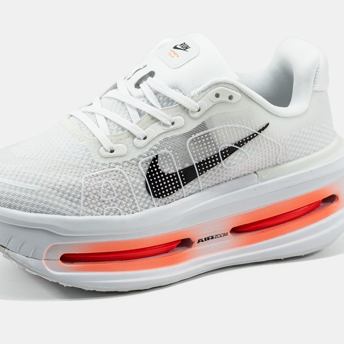 Кросівки Nike Vomero Premium 3023 фото