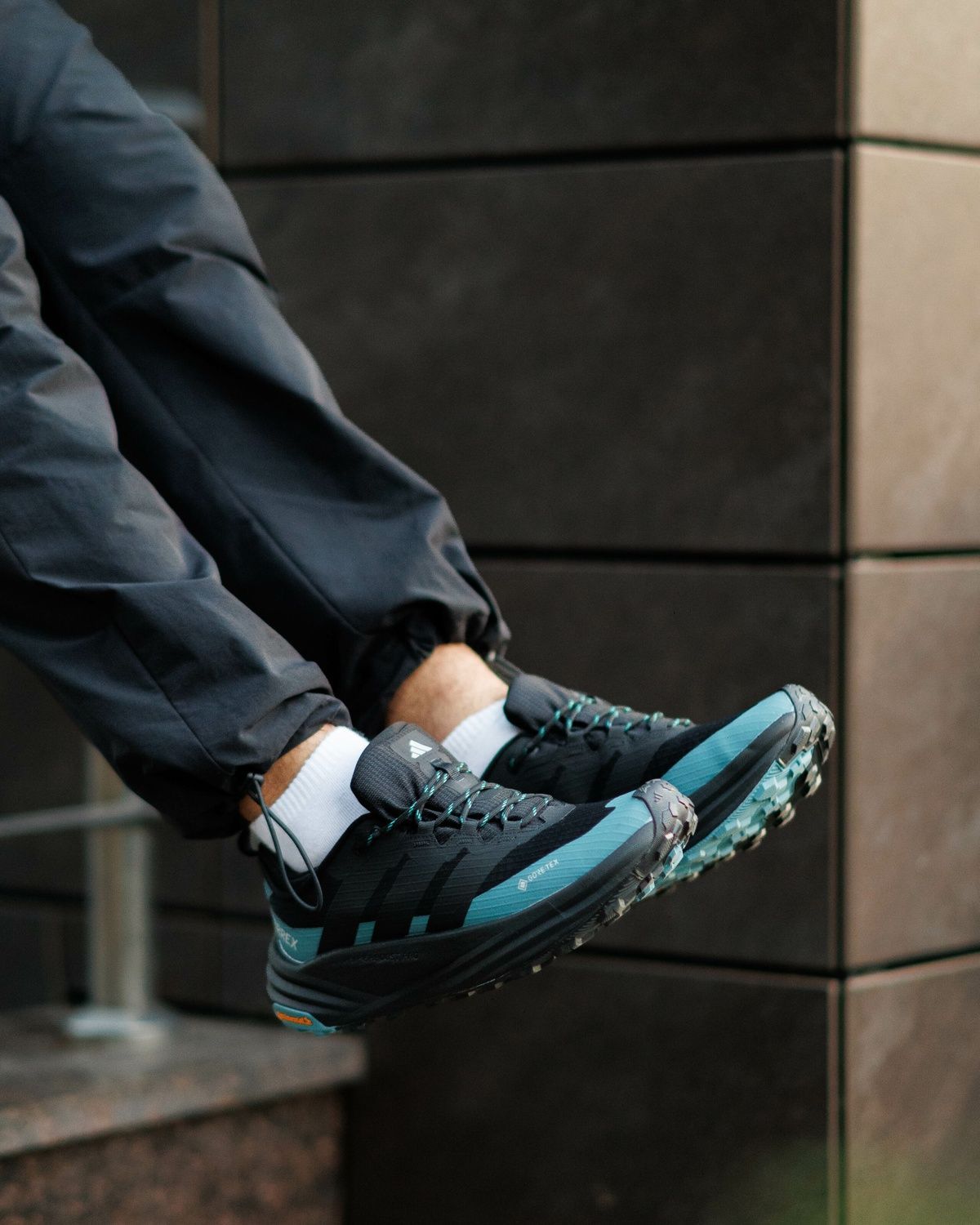 Кросівки Adidas Terrex Freehiker 3 Low Gore-Tex Pulse Mint AD124 фото