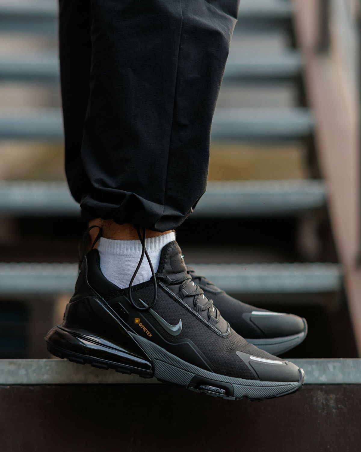 Кросівки Nike Air Max 270 Gore-Tex Black Grey NK394 фото