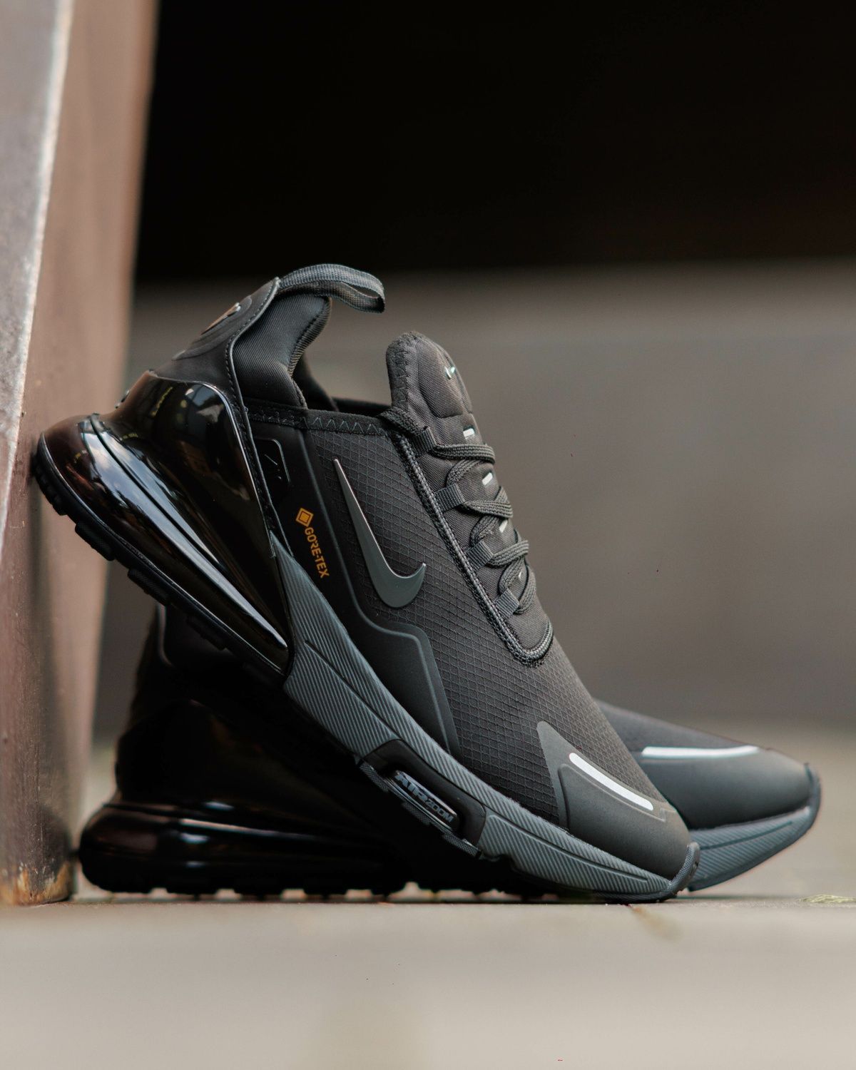 Кросівки Nike Air Max 270 Gore-Tex Black Grey NK394 фото