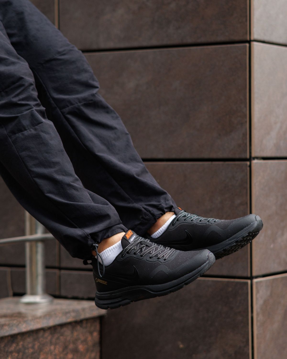 Кросівки Nike Pegasus 30 Gore-Tex Black Orange NK385 фото