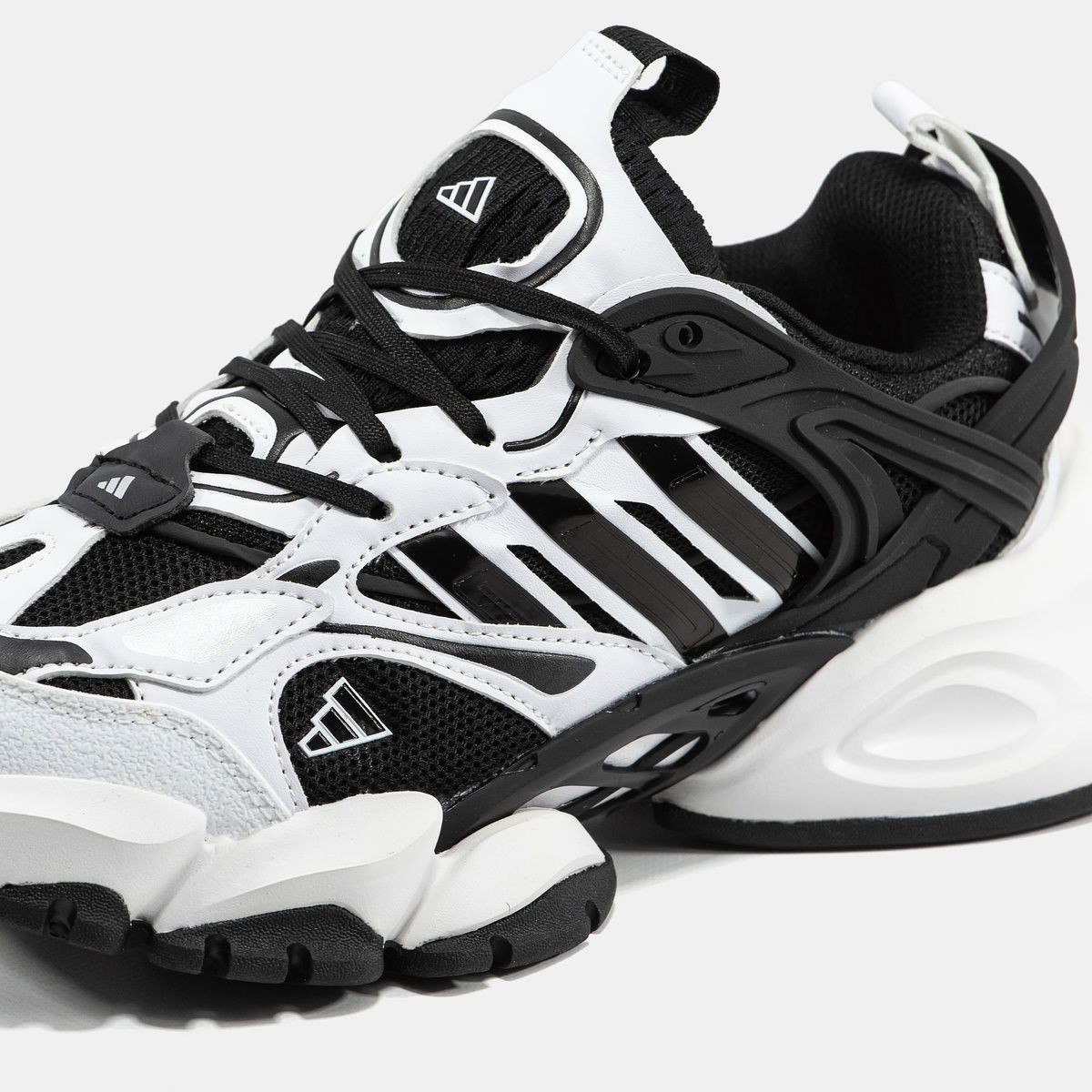 Кросівки Adidas Vento XLG 3045 фото