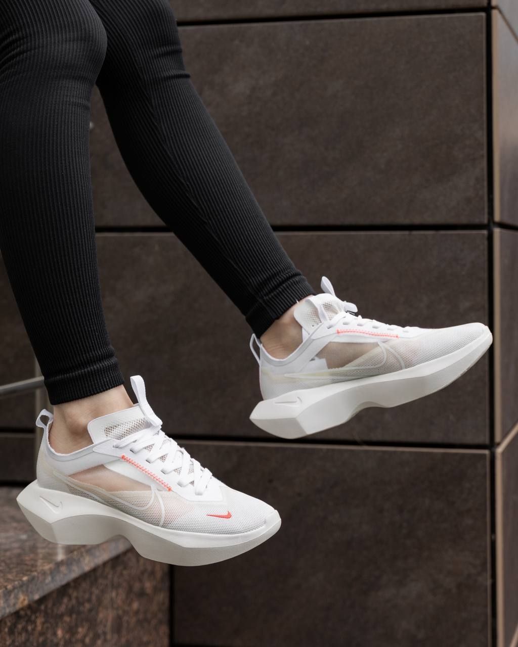 Кросівки Nike Vista Lite White Red NK148 фото Кросівки Nike Vista Lite White Red NK148 фото