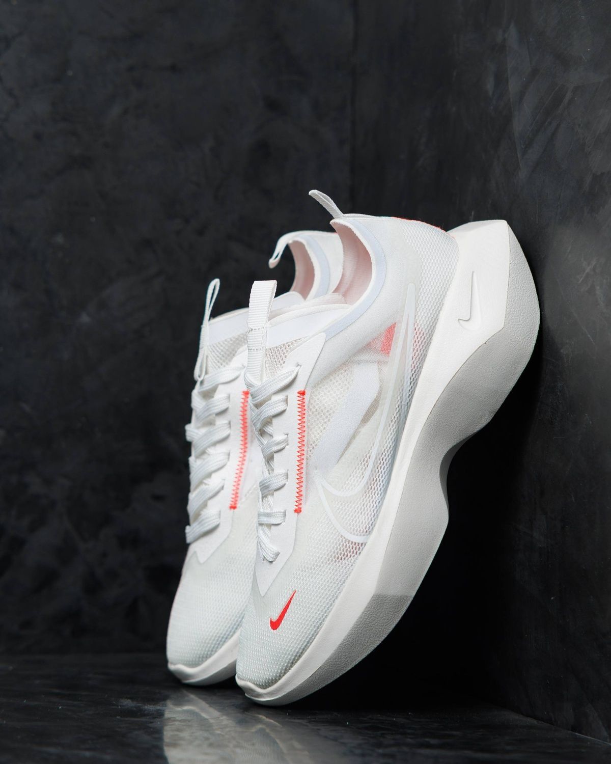 Кросівки Nike Vista Lite White Red NK148 фото Кросівки Nike Vista Lite White Red NK148 фото