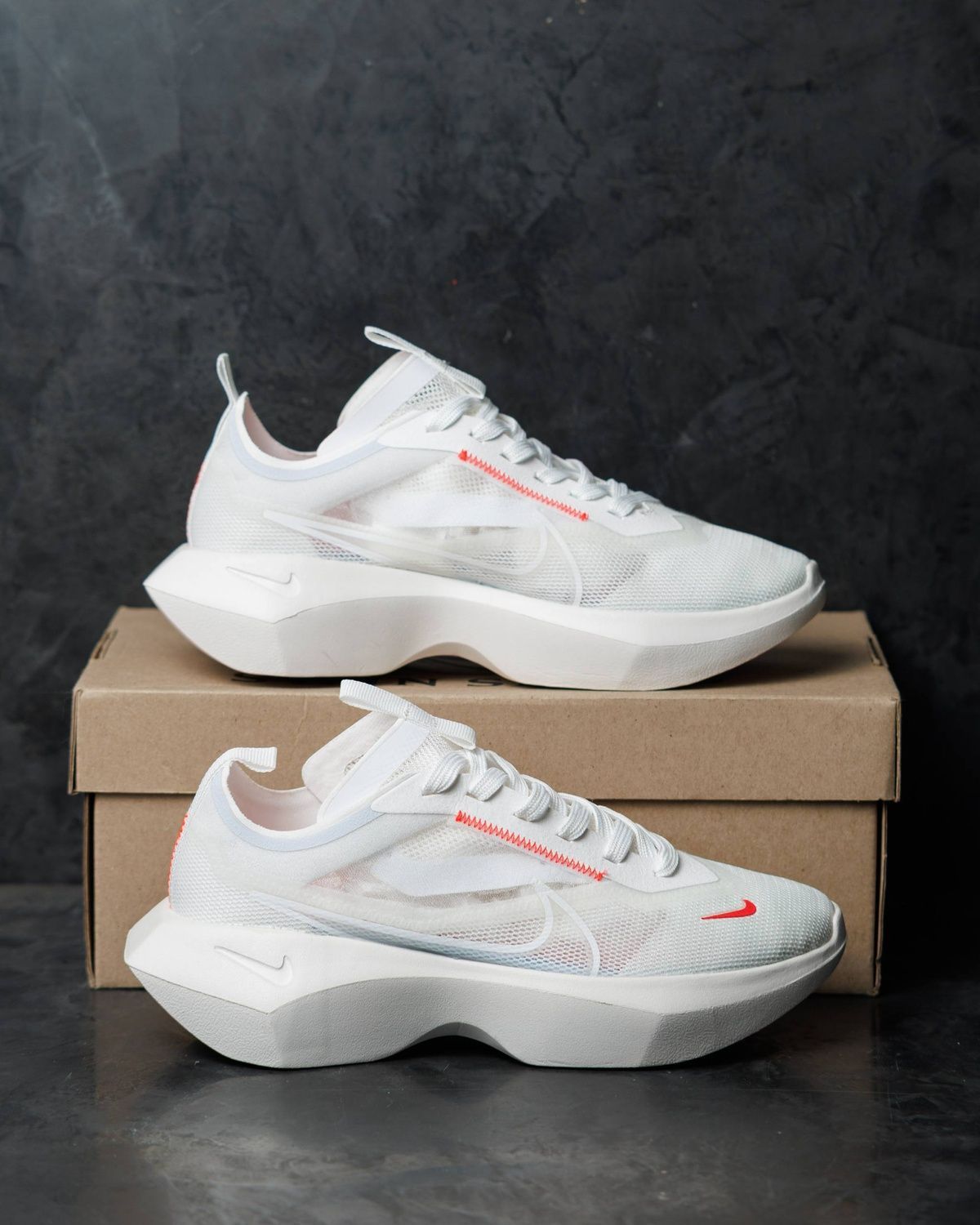 Кросівки Nike Vista Lite White Red NK148 фото Кросівки Nike Vista Lite White Red NK148 фото