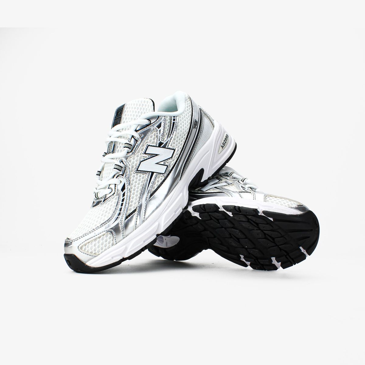 Кросівки New Balance 740v2 "White Silver Black" 0913 фото