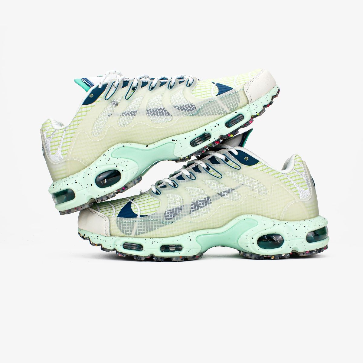 Кросівки Nike Air Max Plus Terrascape "Mint Green" 0570 фото Кросівки Nike Air Max Plus Terrascape "Mint Green" 0570 фото