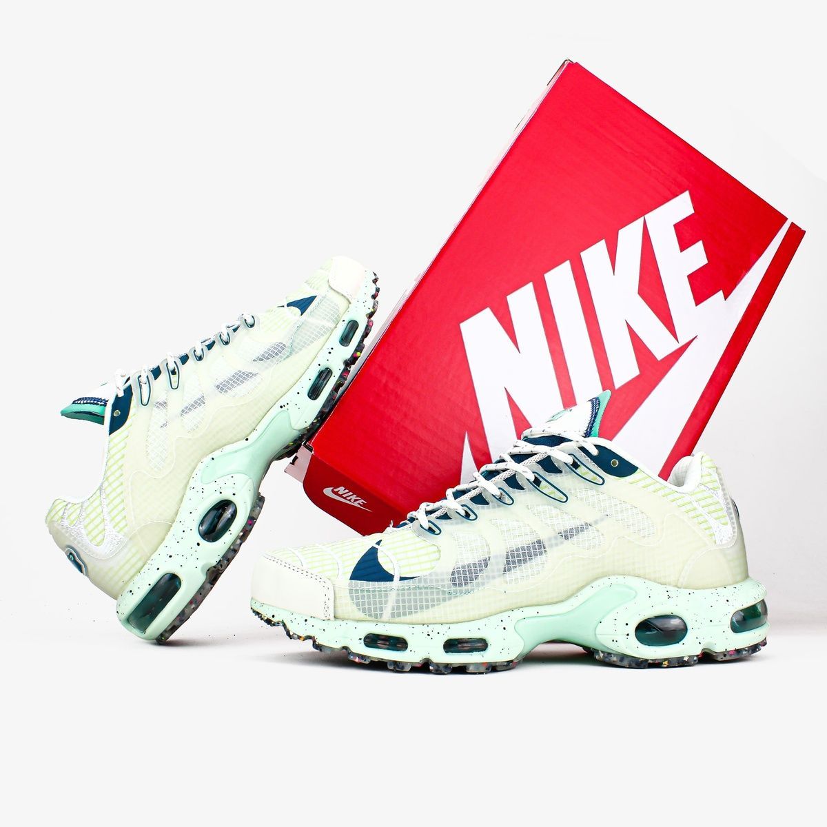 Кросівки Nike Air Max Plus Terrascape "Mint Green" 0570 фото Кросівки Nike Air Max Plus Terrascape "Mint Green" 0570 фото