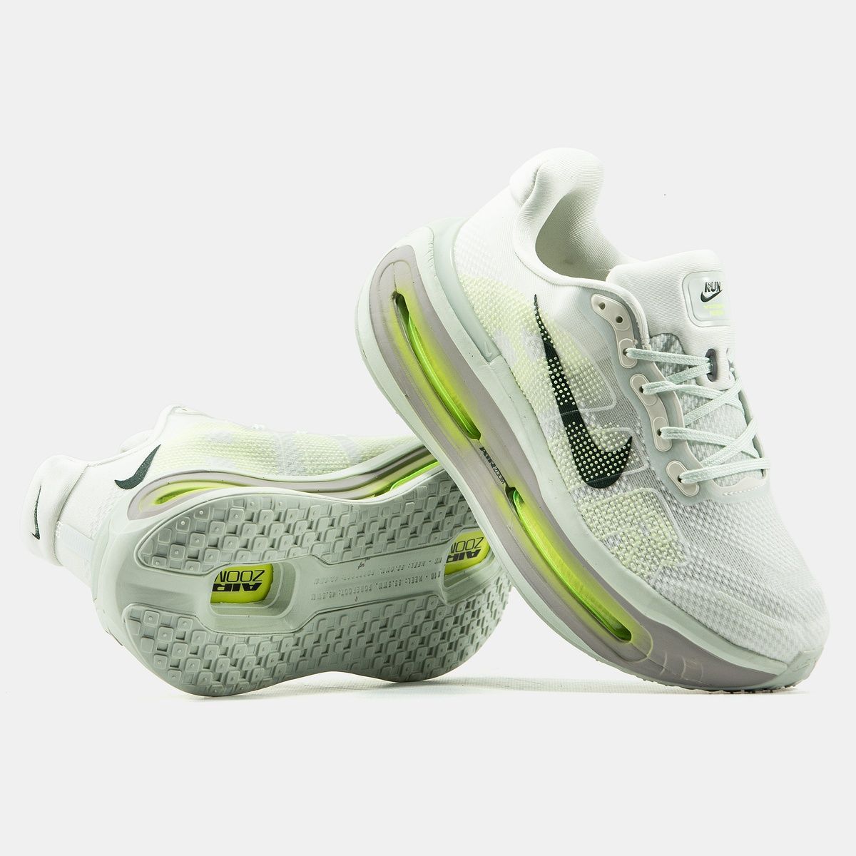 Кросівки Nike Vomero Premium 3022 фото