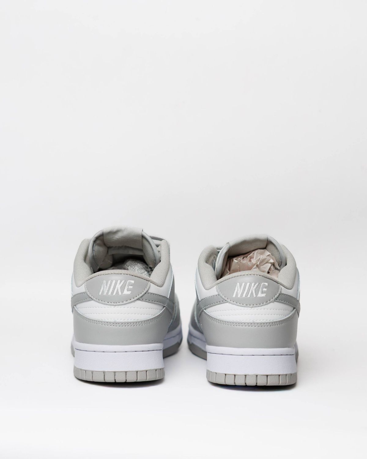 Кросівки Nike SB Dunk Low White Grey NK212 фото