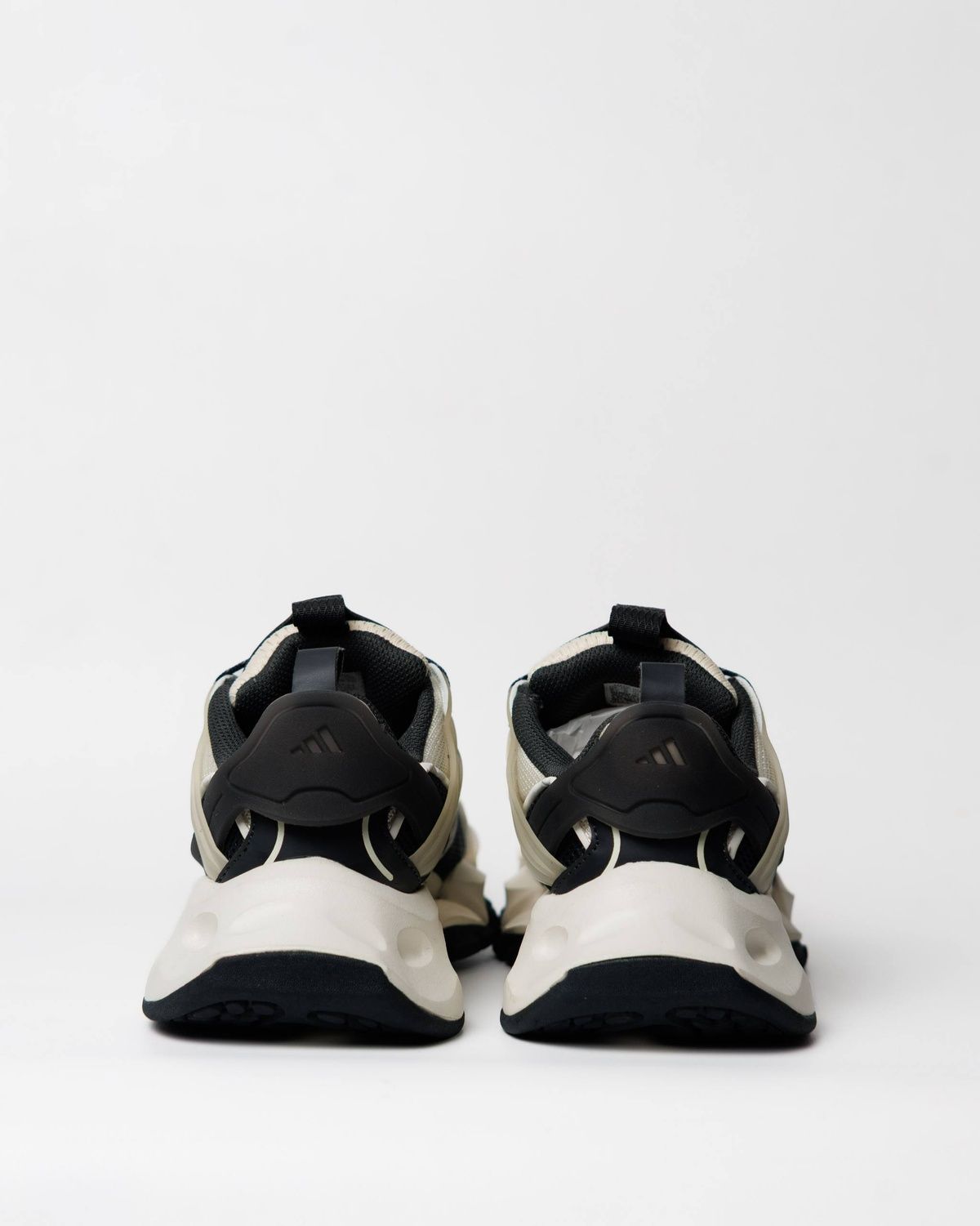 Кросівки Adidas Vento XLG Runner Deluxe White Black Grey AD119 фото