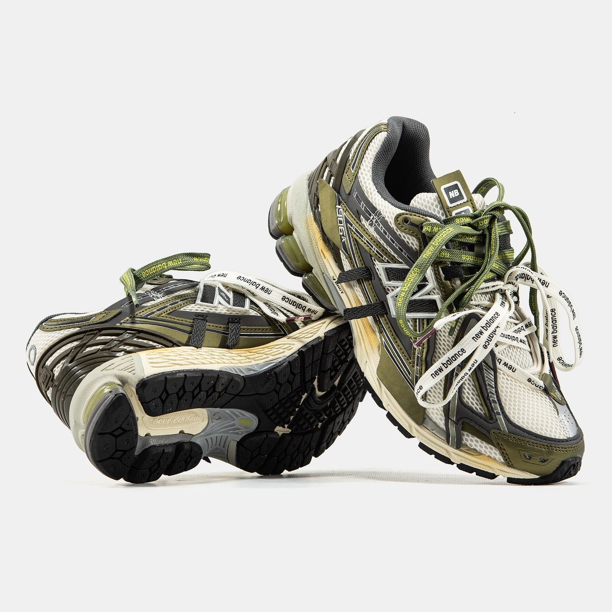 Кросівки New Balance 1906A 3015 фото