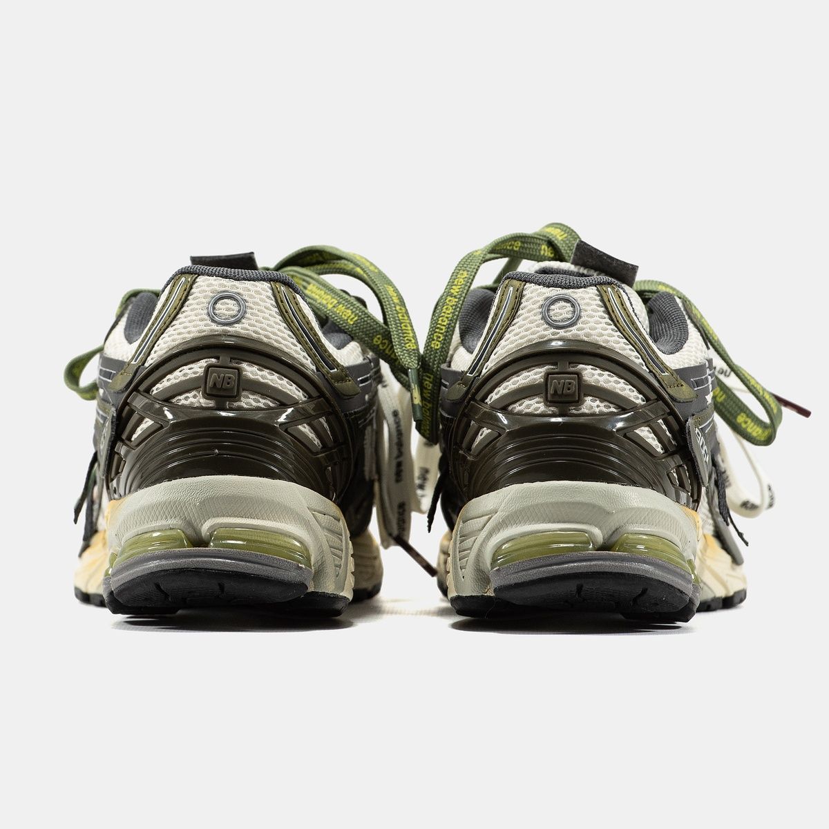 Кросівки New Balance 1906A 3015 фото