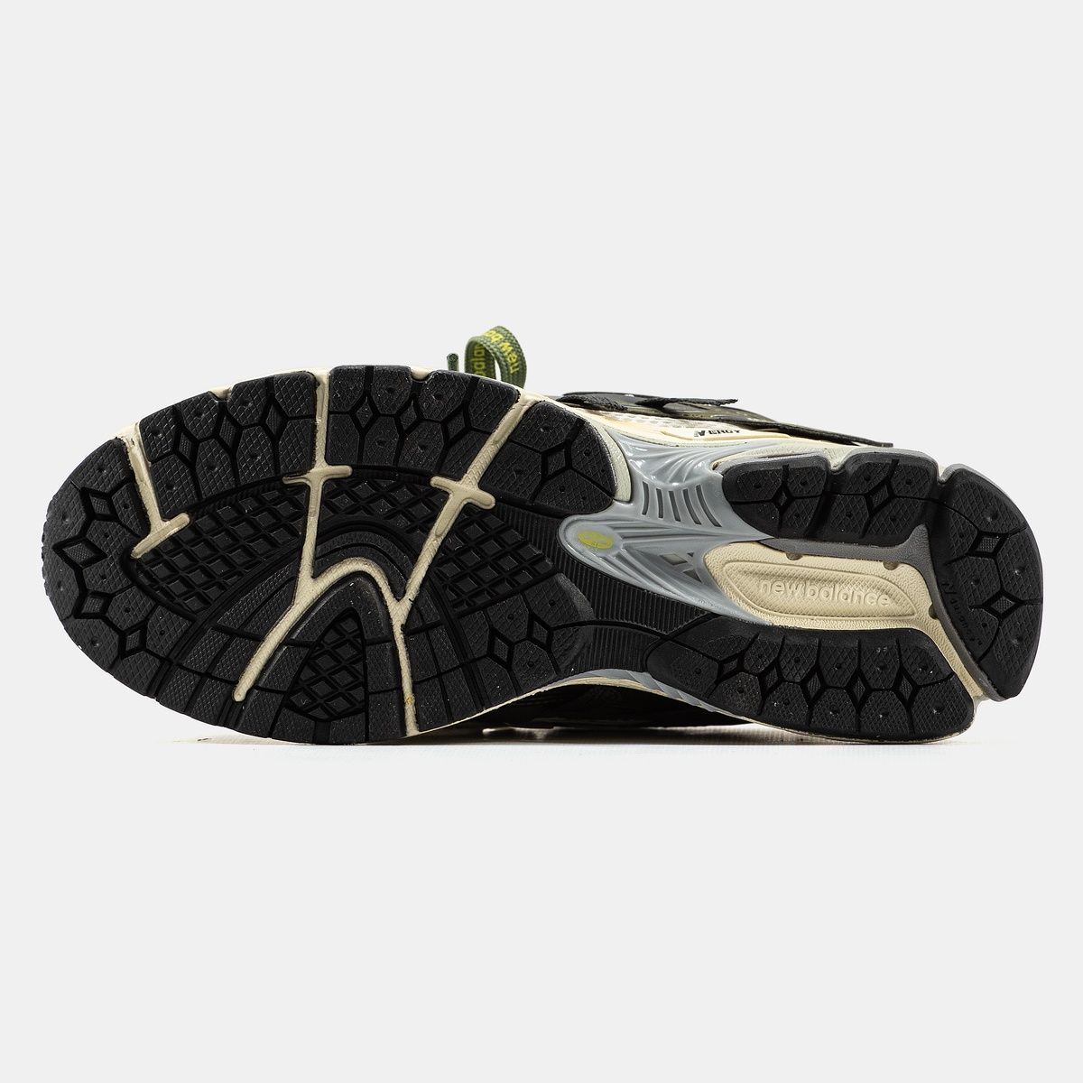 Кросівки New Balance 1906A 3015 фото