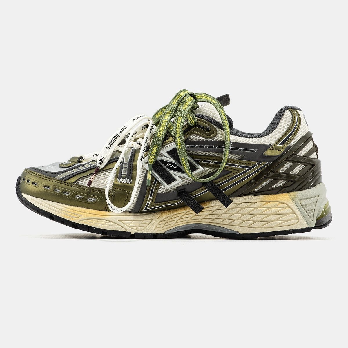 Кросівки New Balance 1906A 3015 фото