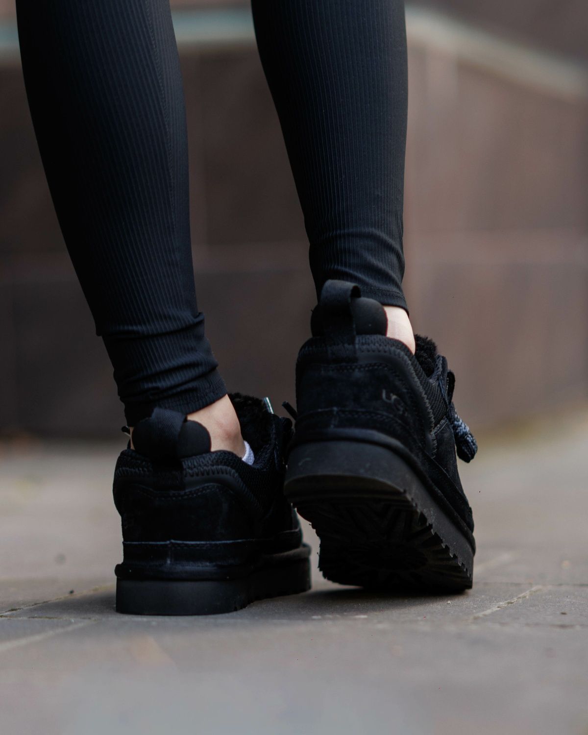 UGG Lowmel Sneaker Black UG009 фото