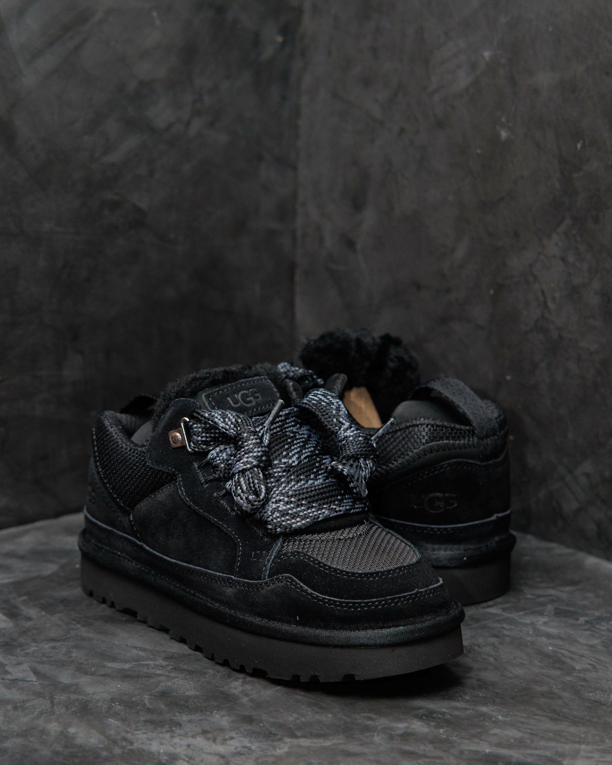 UGG Lowmel Sneaker Black UG009 фото