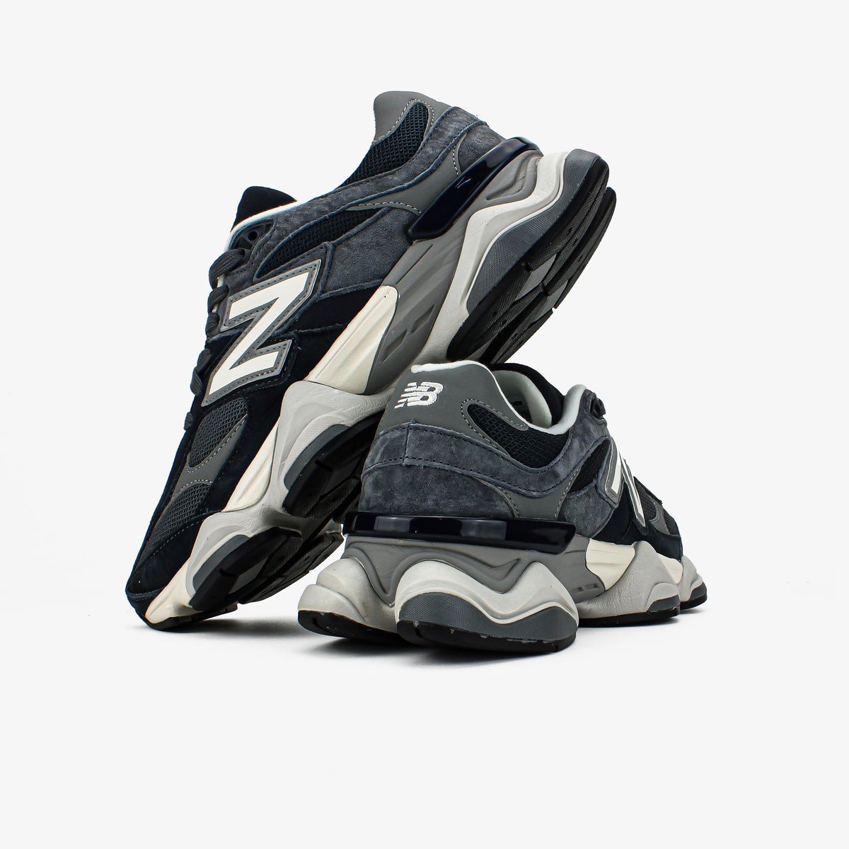 Кросівки New Balance 9060 'Dark Grey' 68 фото