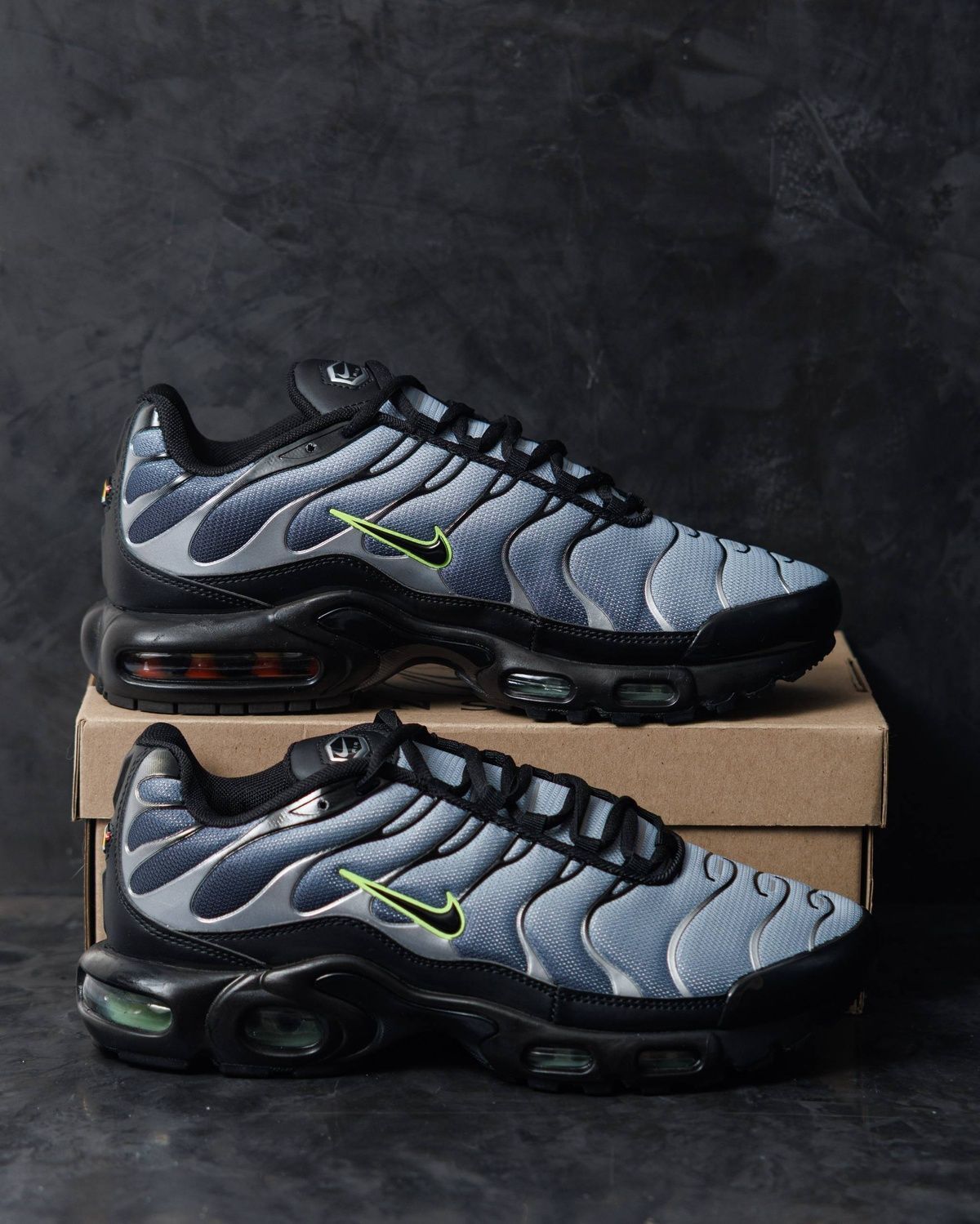 Кросівки Nike Air Max Plus Tn Black Grey Green NK370 фото